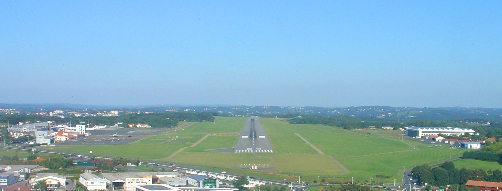 view on Saint Jean de Luz airport, photo by Julien.scavini