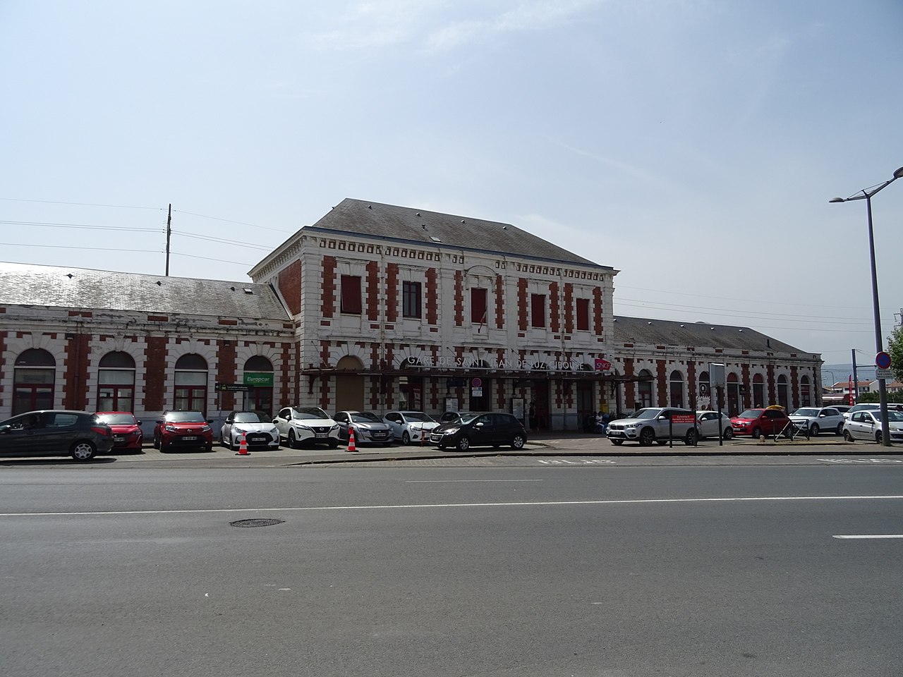 view on Saint Jean de Luz train station, photo by Remontees
